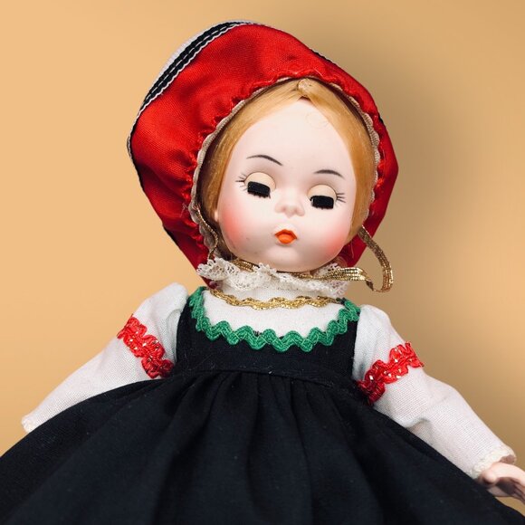 Madame Alexander 8" Doll Finland International Dolls Collection - Picture 9 of 9